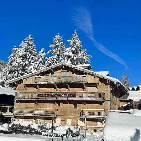 Отель Au Vieux Moulin 3*
