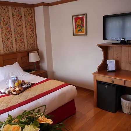 Au Vieux Moulin Отель Межев
